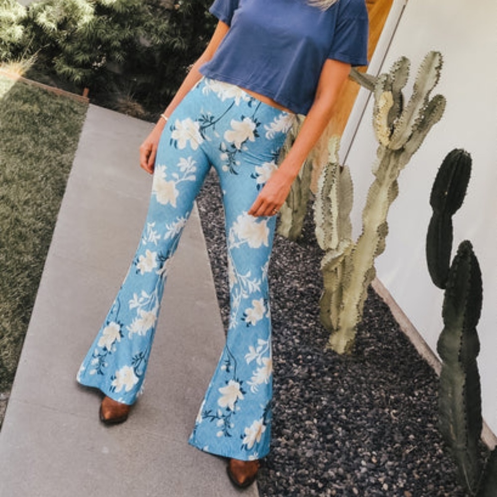 Novella Royale Iris Bells